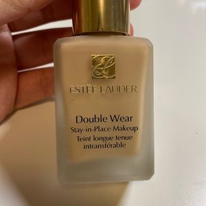 Estée Lauder Double Wear foundation